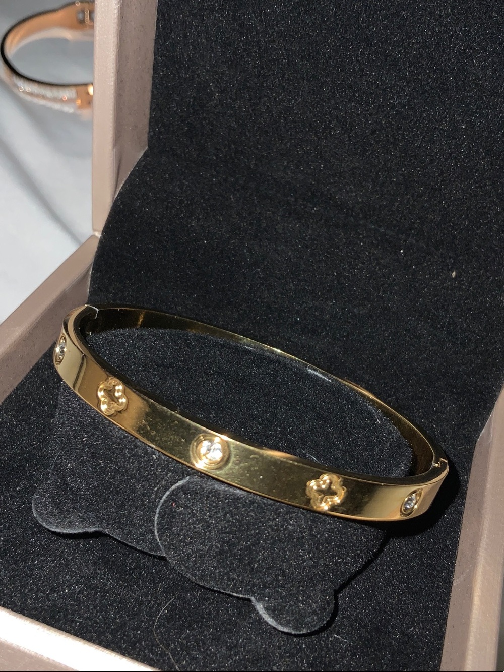 Gold Floral Accent Bangle Bracelet